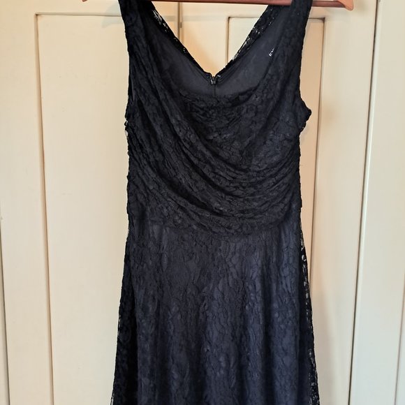 Express sleeveless black lace fit and flare dress Sz 10 women's - Picture 6 of 6